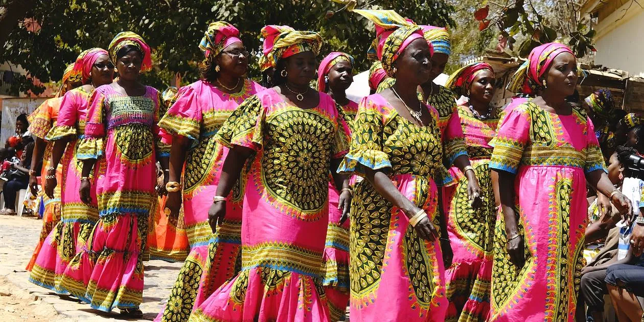 traditional demonstration of wolof ethnic women